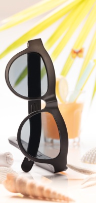 Солнцезащитные очки с функцией беспроводной колонки